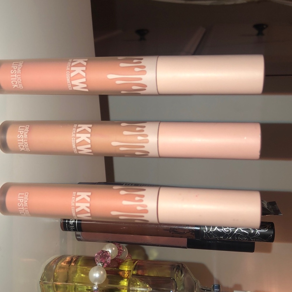 KKW by KYLIE COSMETICS Crème Liquid